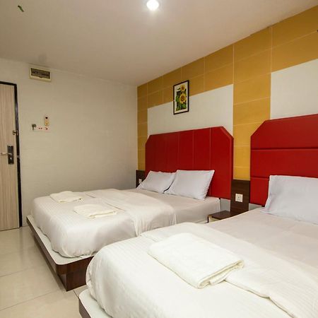 Jq Happy Lumut Hotel Eksteriør bilde