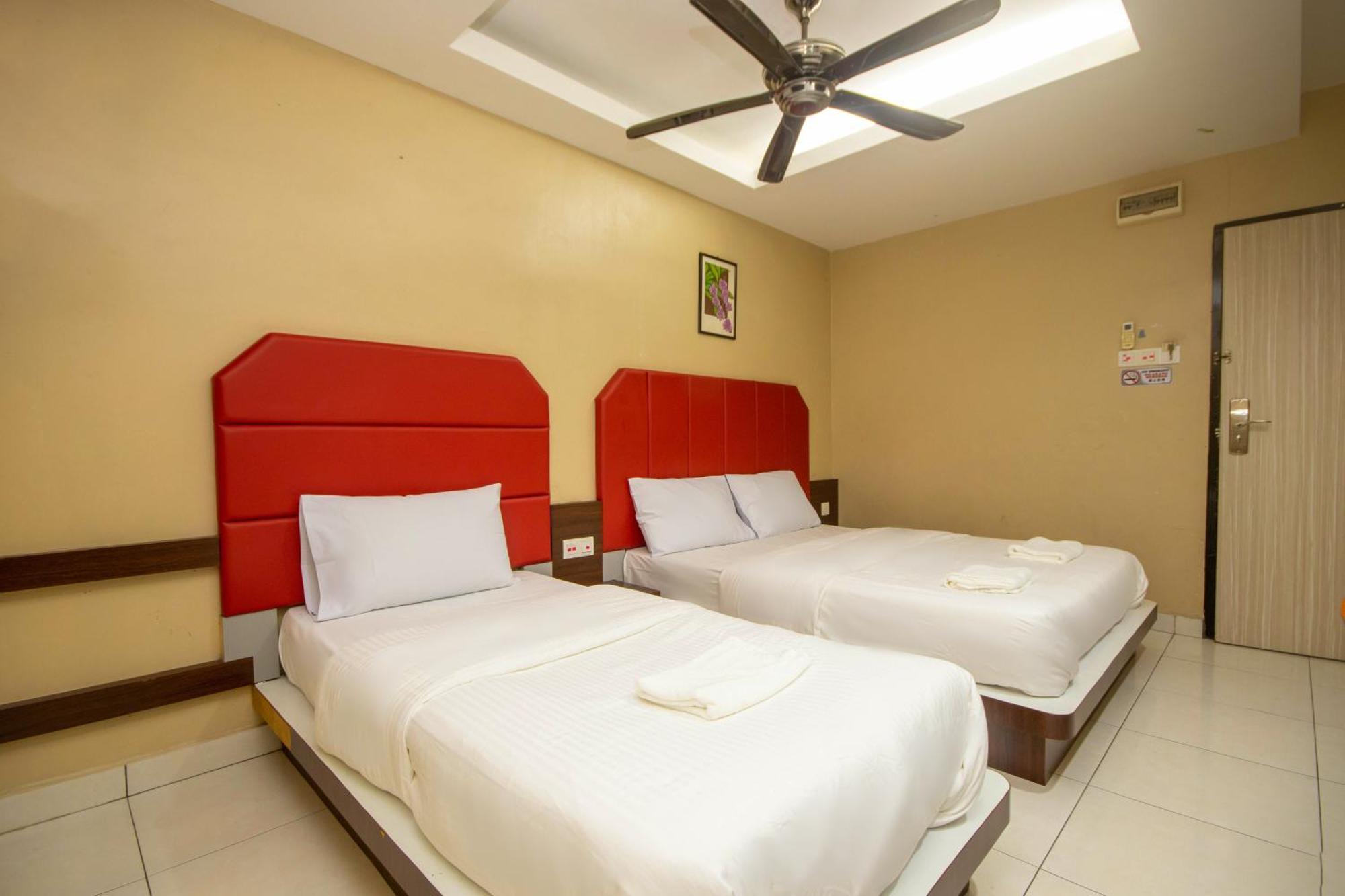 Jq Happy Lumut Hotel Eksteriør bilde