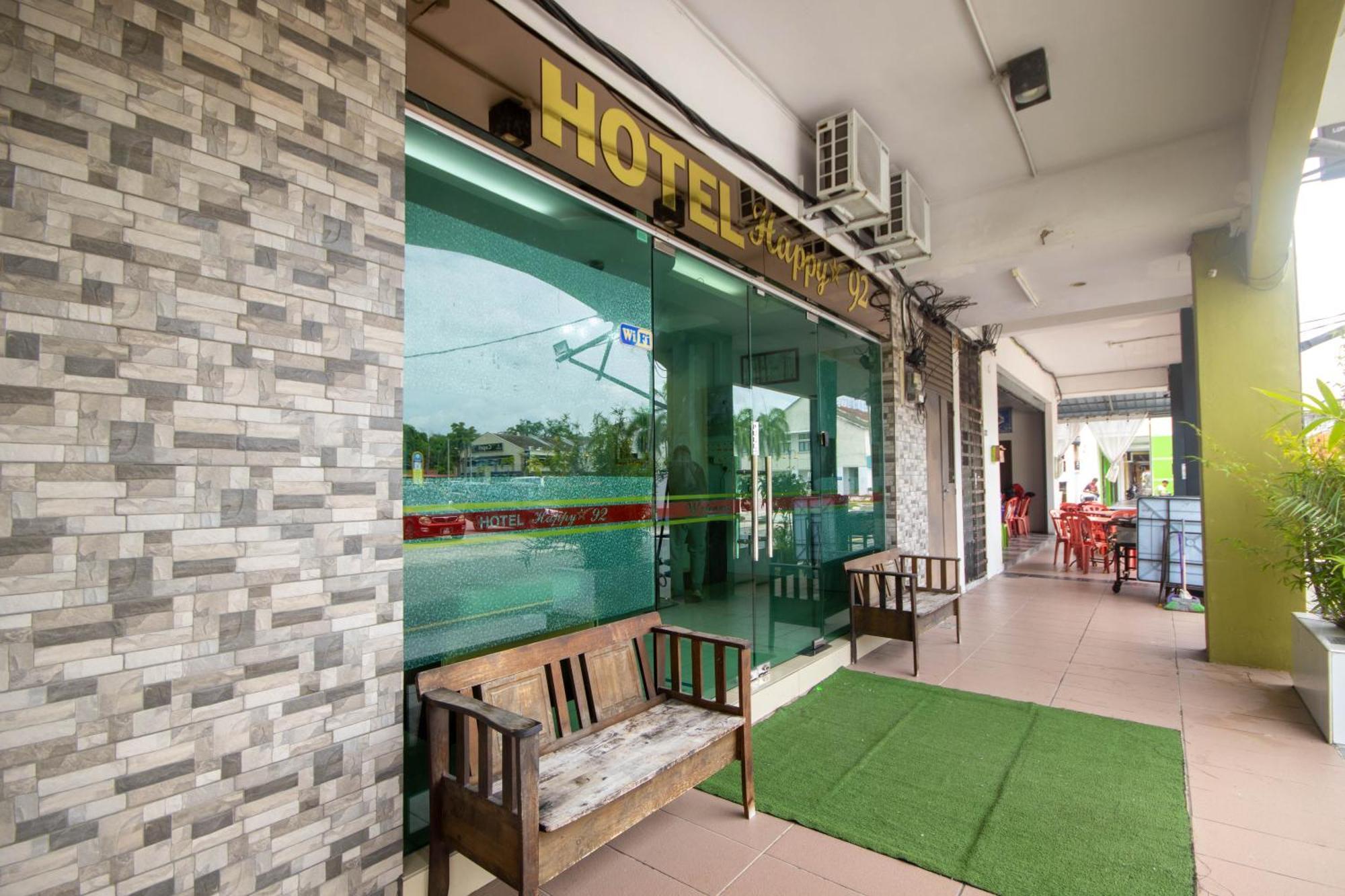 Jq Happy Lumut Hotel Eksteriør bilde